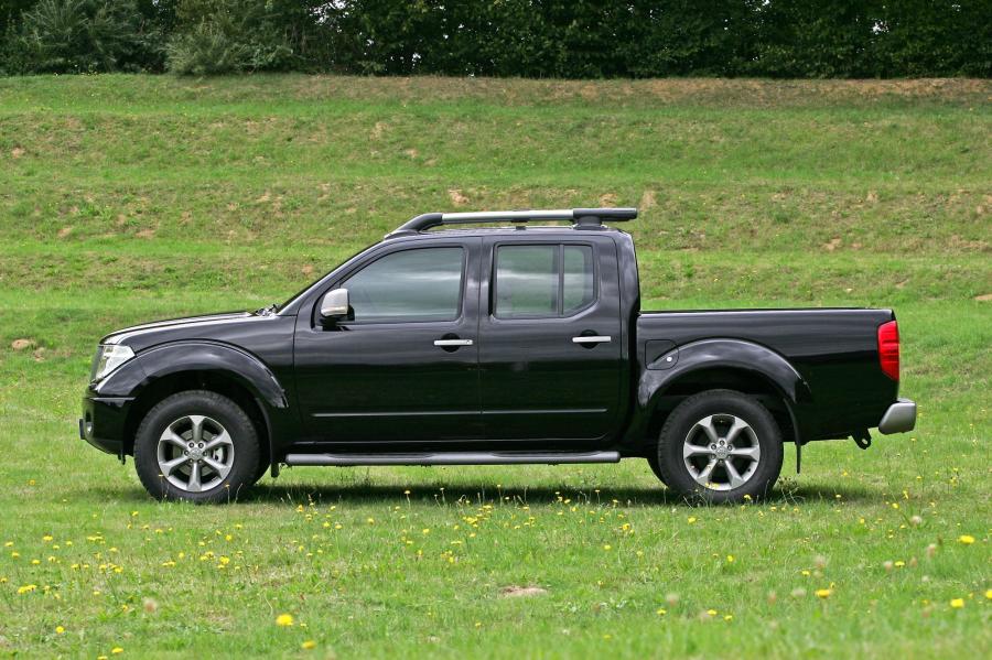  Nissan Navara 2007 года  (фото 22 из 23)